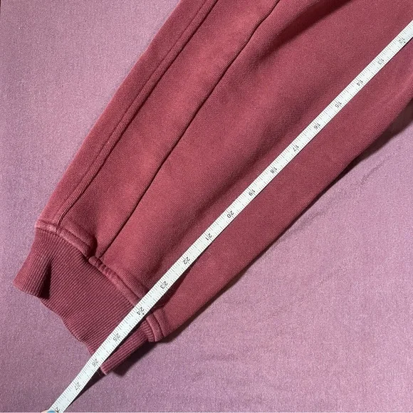 Lululemon Scuba High-Rise Jogger Sweatpants in Distressed Red - Size 6 - Picture 3 of 7